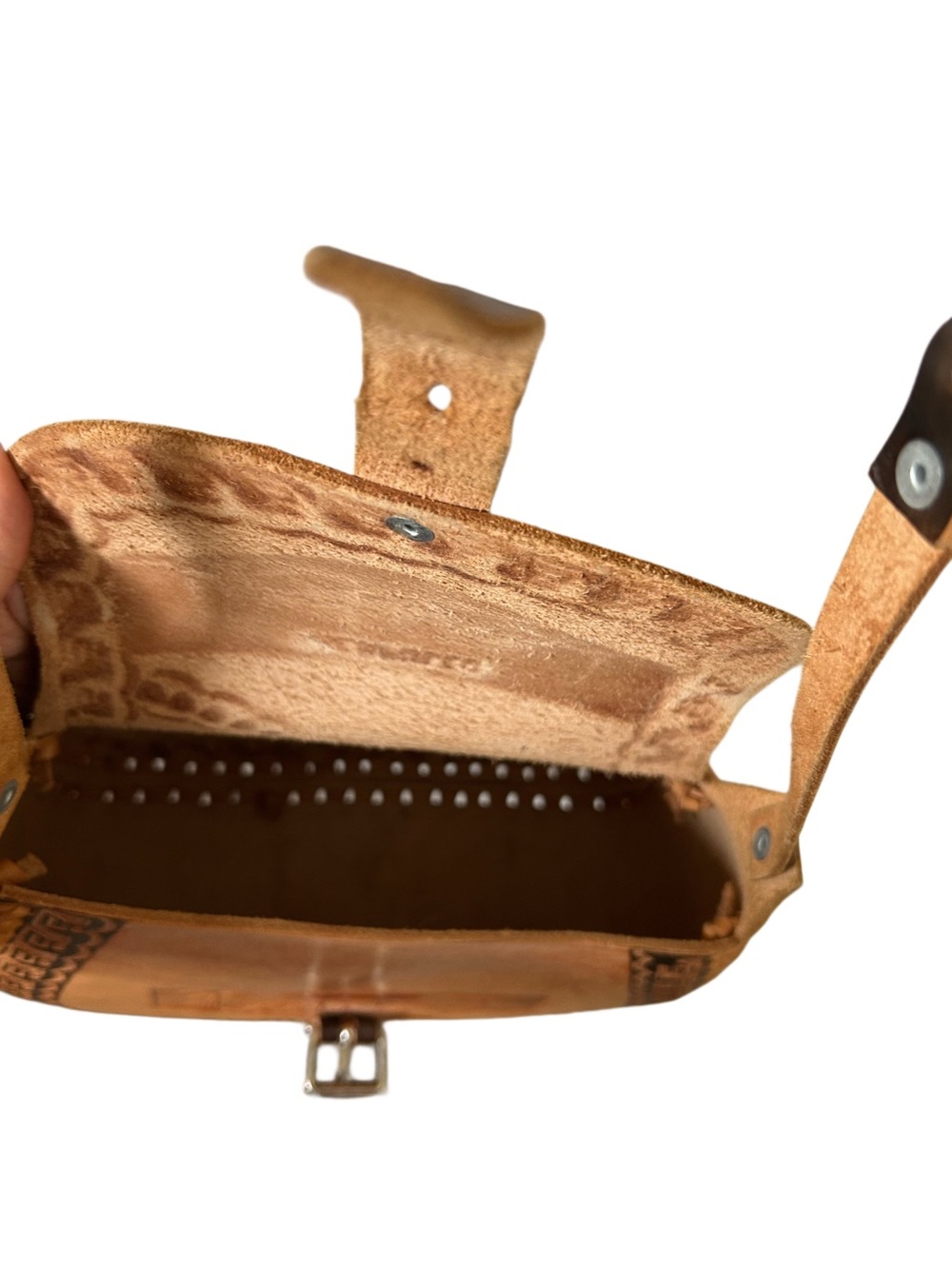 Handcrafted Tan Leather Crossbody from Acapulco - Picture 5 of 7